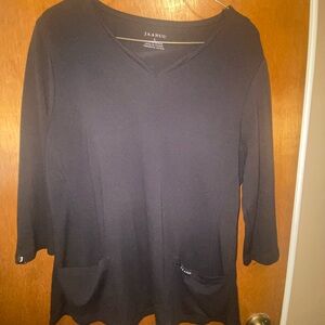 Jaanuu Large Women's Black V-Neck Tunic Top